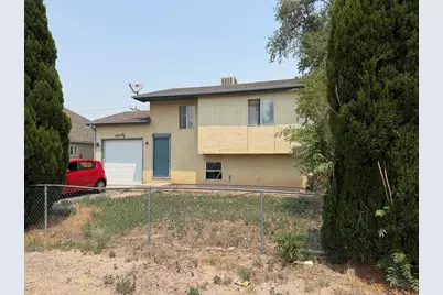 1833 1/2 E 3rd St, Pueblo, CO 81001 - Photo 1