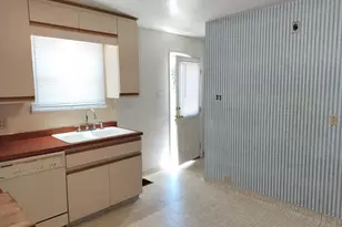 2203 County Farm Rd, Pueblo, CO 81006 - Photo 7