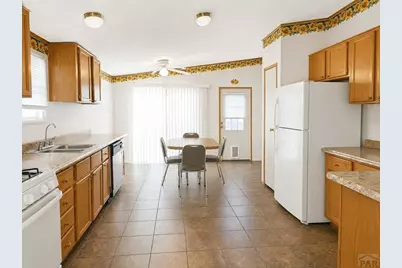 2605 E 8th St, Pueblo, CO 81001 - Photo 7