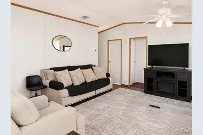 2605 E 8th St, Pueblo, CO 81001 - Photo 5