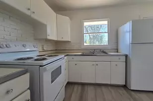 2640 Forsythia St, Pueblo, CO 81005 - Photo 5
