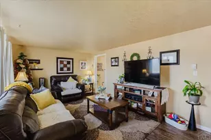 639 E Clarion Dr, Pueblo West, CO 81007 - Photo 37