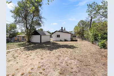 1919 E 10th St, Pueblo, CO 81001 - Photo 5