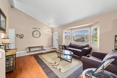 638 S Rogers Dr, Pueblo, CO 81007 - Photo 3