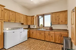 922 Evelyn Dr, Canon City, CO 81212 - Photo 39