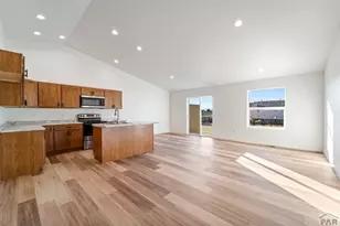 983-985 S Knox Dr, Pueblo West, CO 81007 - Photo 9