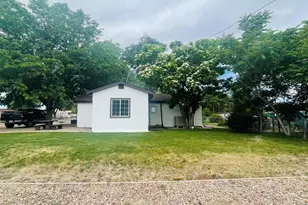 804 Cherry Ln, Pueblo, CO 81005 - Photo 21