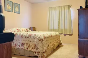 804 Cherry Ln, Pueblo, CO 81005 - Photo 11
