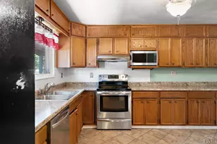 171 University Cir, Pueblo, CO 81005 - Photo 3