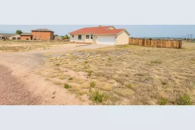 1467 W Plaza De Los Leones Dr, Pueblo West, CO 81007 - Photo 37