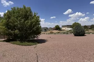 827 S Sweetwater Dr, Pueblo West, CO 81007 - Photo 11