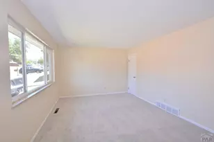 2111 Kodiak Dr, Colorado Springs, CO 80910 - Photo 3