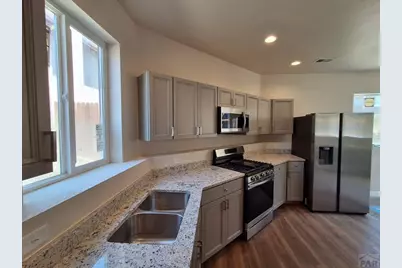 9 Heatherwood Ln, Pueblo, CO 81008 - Photo 3