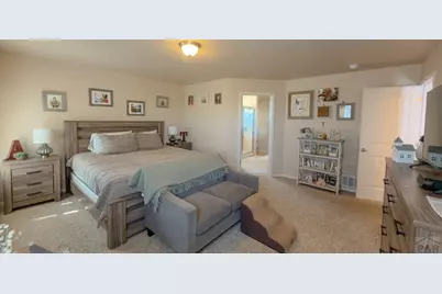 594 E Paradise Dr, Pueblo West, CO 81007 - Photo 9