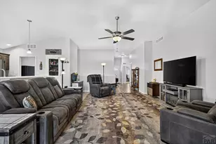 1005 E Kirkwood Dr, Pueblo, CO 81007 - Photo 5
