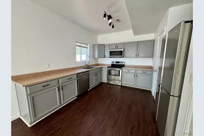 2200 Oneal Ave, Pueblo, CO 81005 - Photo 9