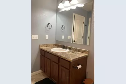 2212 Crestwood Ln, Pueblo, CO 81008 - Photo 11