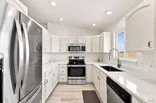 1124 E Lilac Ct, Pueblo West, CO 81007 - Photo 5
