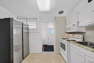 840 E Evans Ave, Pueblo, CO 81004 - Photo 9