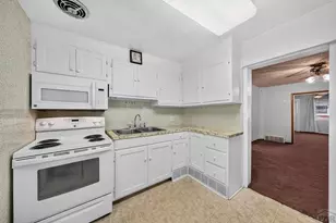 840 E Evans Ave, Pueblo, CO 81004 - Photo 7