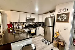 2221 S Prairie Ave, Pueblo, CO 81004 - Photo 3