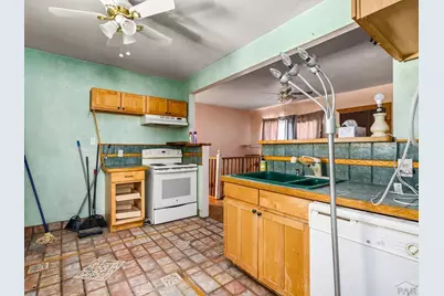 628 Brown Ave, Pueblo, CO 81004 - Photo 9
