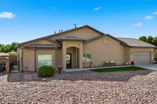 51 Aberdeen Bluff, Pueblo, CO 81004 - Photo 3