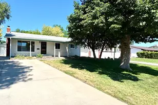 2127 Ridgewood Ln, Pueblo, CO 81005 - Photo 1