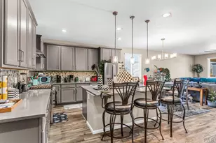 3401 Bella Luna Dr, Pueblo, CO 81001 - Photo 5