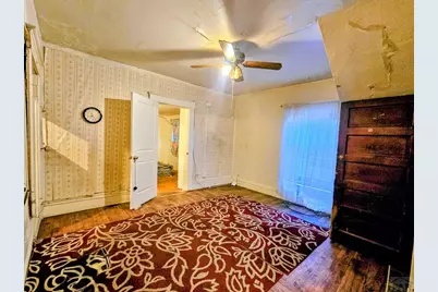 907 W 13th St, Pueblo, CO 81003 - Photo 9