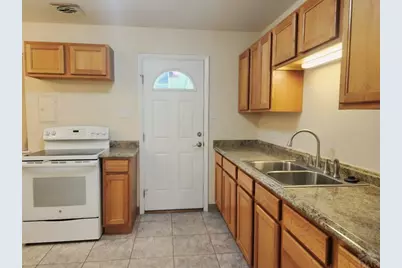 2950 Lancaster Dr, Pueblo, CO 81005 - Photo 5