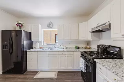 1118 Pine St, Pueblo, CO 81004 - Photo 13