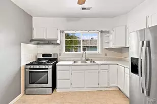2424 Poplar St, Pueblo, CO 81004 - Photo 13