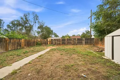 2424 Poplar St, Pueblo, CO 81004 - Photo 23