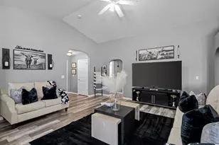 3929 Pronghorn Ln, Pueblo, CO 81005 - Photo 7