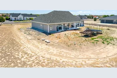 1327 S Papago Dr, Pueblo West, CO 81007 - Photo 15