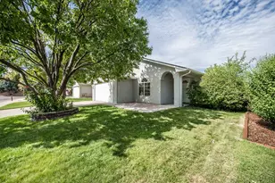 837 Ardath Ln, Pueblo, CO 81005 - Photo 3