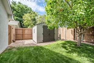 837 Ardath Ln, Pueblo, CO 81005 - Photo 35