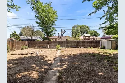 2610 Azalea St, Pueblo, CO 81005 - Photo 17