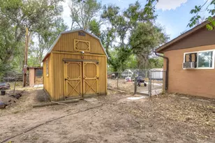 708 W 10th St, Walsenburg, CO 81089 - Photo 33