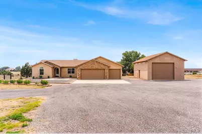 1165 S Oakleaf Dr, Pueblo West, CO 81007 - Photo 1
