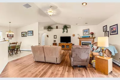 1165 S Oakleaf Dr, Pueblo West, CO 81007 - Photo 9