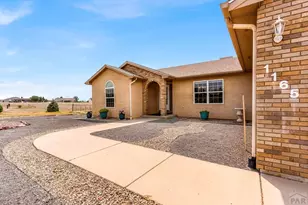 1165 S Oak Leaf Dr, Pueblo West, CO 81007 - Photo 3