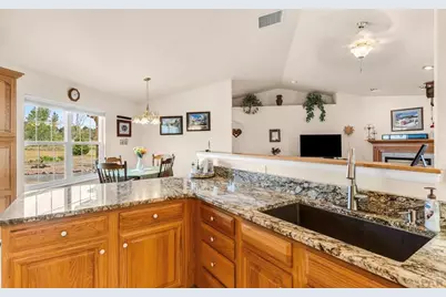 1165 S Oakleaf Dr, Pueblo West, CO 81007 - Photo 15