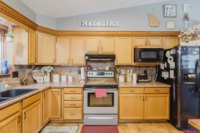 138 S Spaulding Ave, Pueblo, CO 81007 - Photo 7