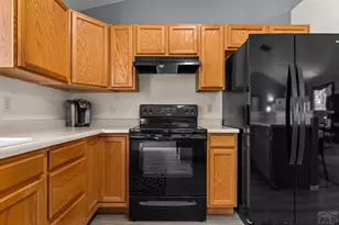 565 S Hook Dr, Pueblo West, CO 81007 - Photo 17