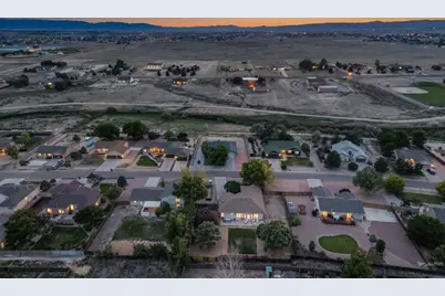 565 S Hook Dr, Pueblo West, CO 81007 - Photo 3