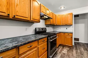 411 S Oak Creek Dr, Pueblo West, CO 81007 - Photo 9
