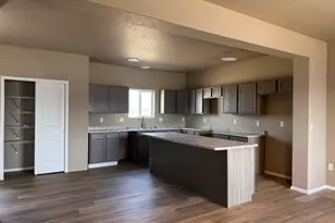 2410 Yankee Ct, Pueblo, CO 81008 - Photo 3
