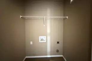 2410 Yankee Ct, Pueblo, CO 81008 - Photo 17